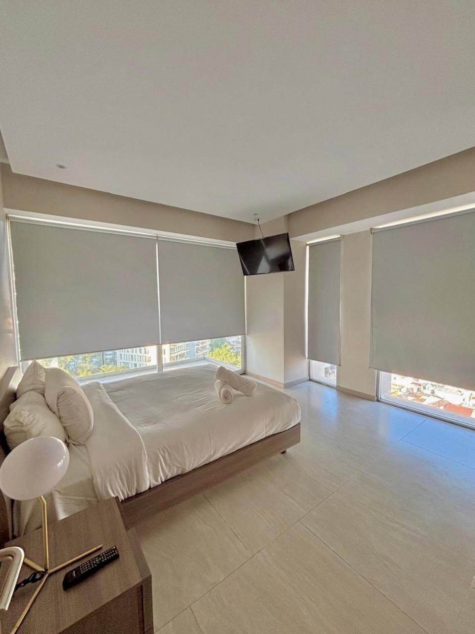 Park Life Guadalajara Aparthotel ภายนอก รูปภาพ