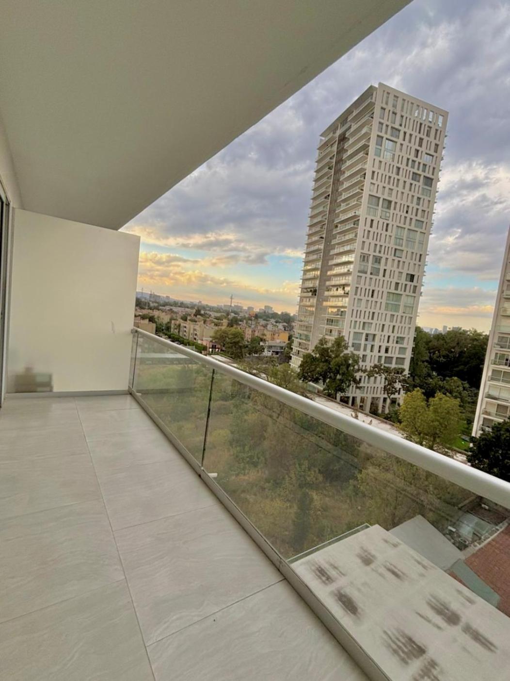 Park Life Guadalajara Aparthotel ภายนอก รูปภาพ
